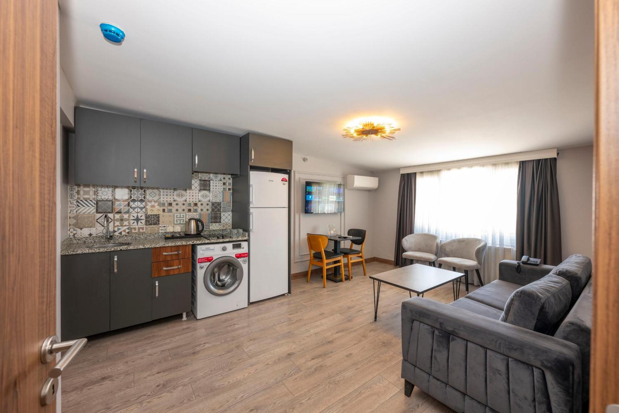 Comfort Suites Hotel Istanbul Bagian luar foto