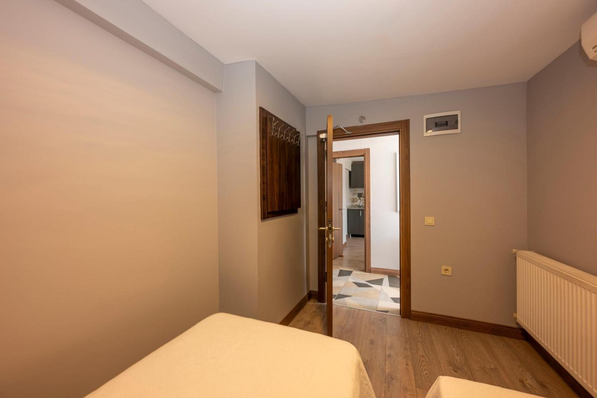Comfort Suites Hotel Istanbul Bagian luar foto