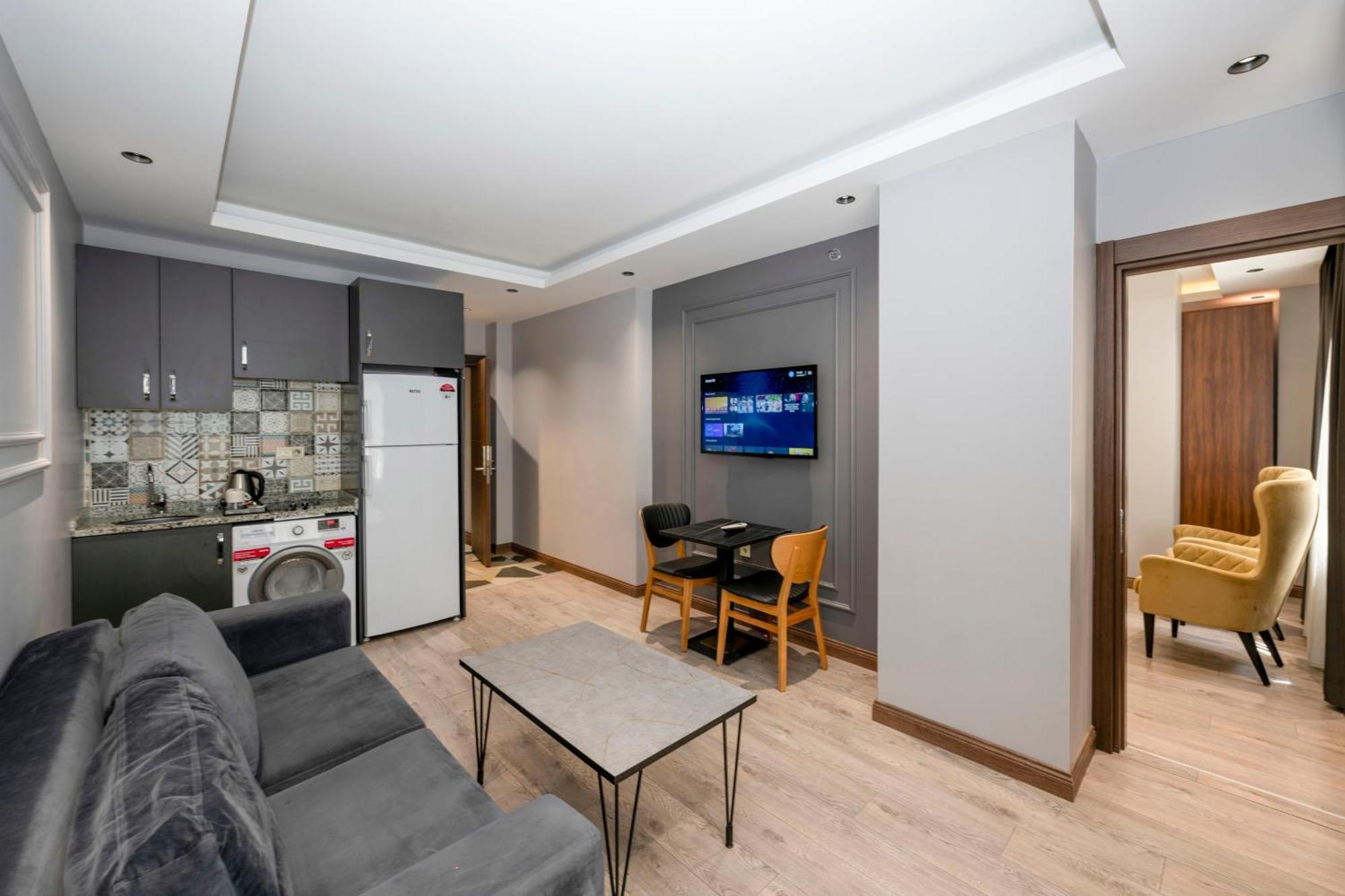 Comfort Suites Hotel Istanbul Bagian luar foto
