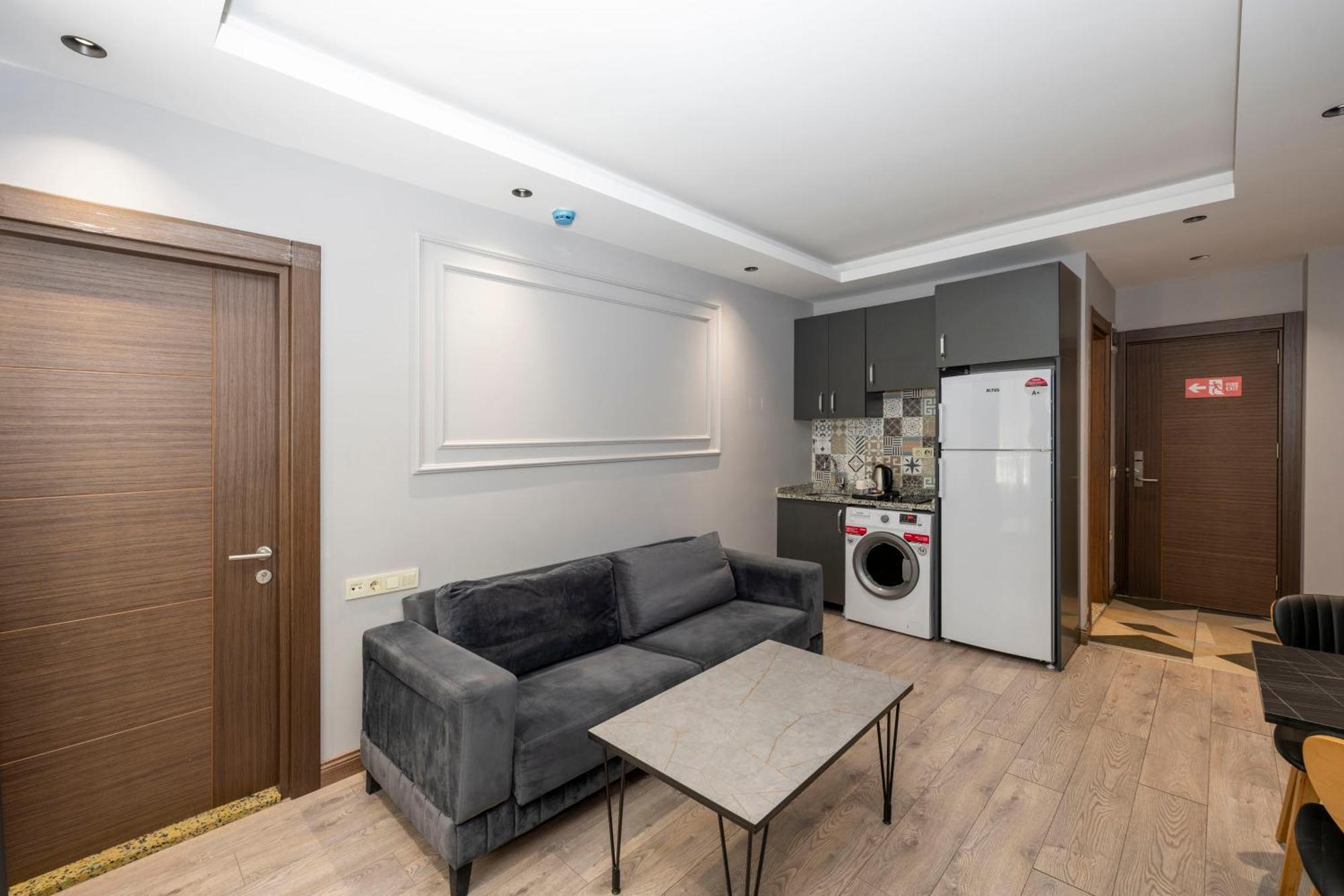 Comfort Suites Hotel Istanbul Bagian luar foto
